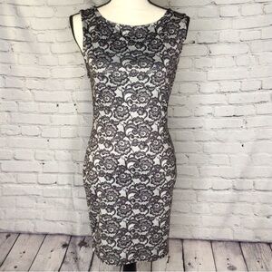 Forever 21 Black and Gray Lace Floral Print Sleeveless Body Contour Dress Med